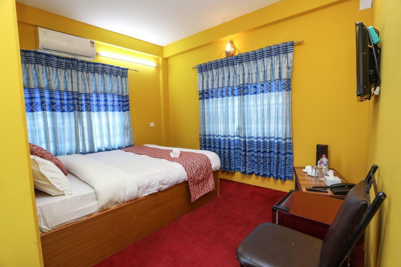 Hotel Blue Magnet Pókhara Exteriér fotografie